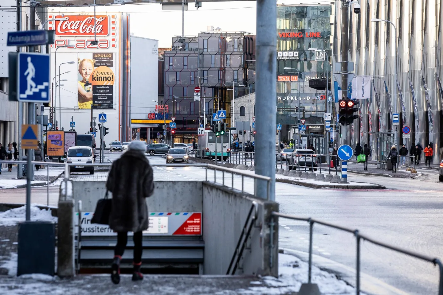 Trammiliini ehitamisega kujundatakse Laikmaa tänav ümber nii, et sealt kaovad autod ja jalakäijad ei pea Kaubamaja ristmiku ületamiseks enam maa alla minema.