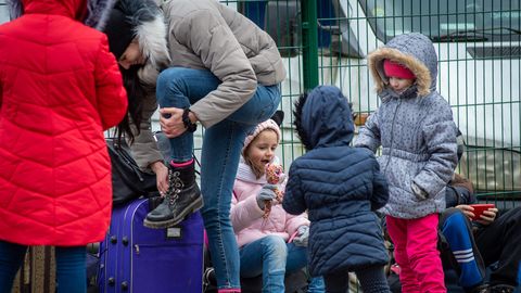 Kopš kara sākuma Ukrainā nogalināti 699 bērni