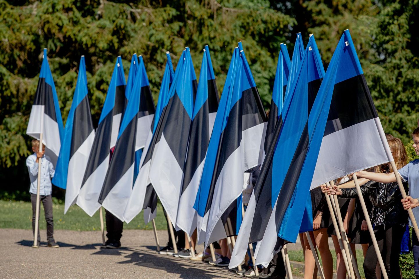 4. juunil tähistatakse Eesti lipu päeva.