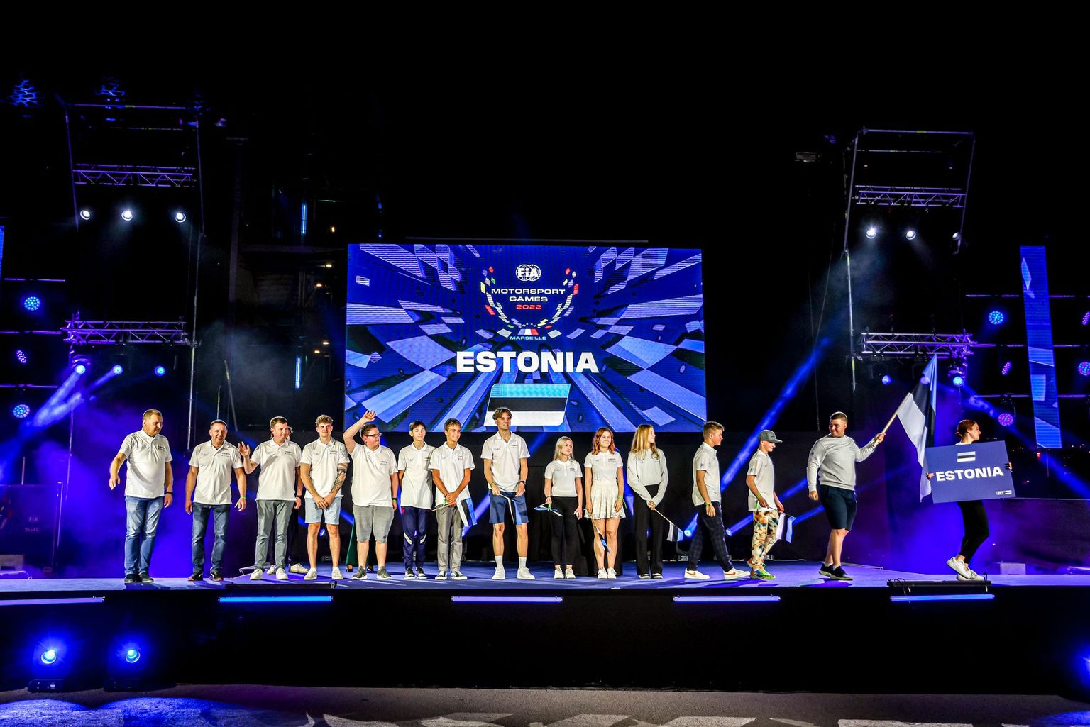 Eesti võistkond Mootorispordimängude avatseremoonial.