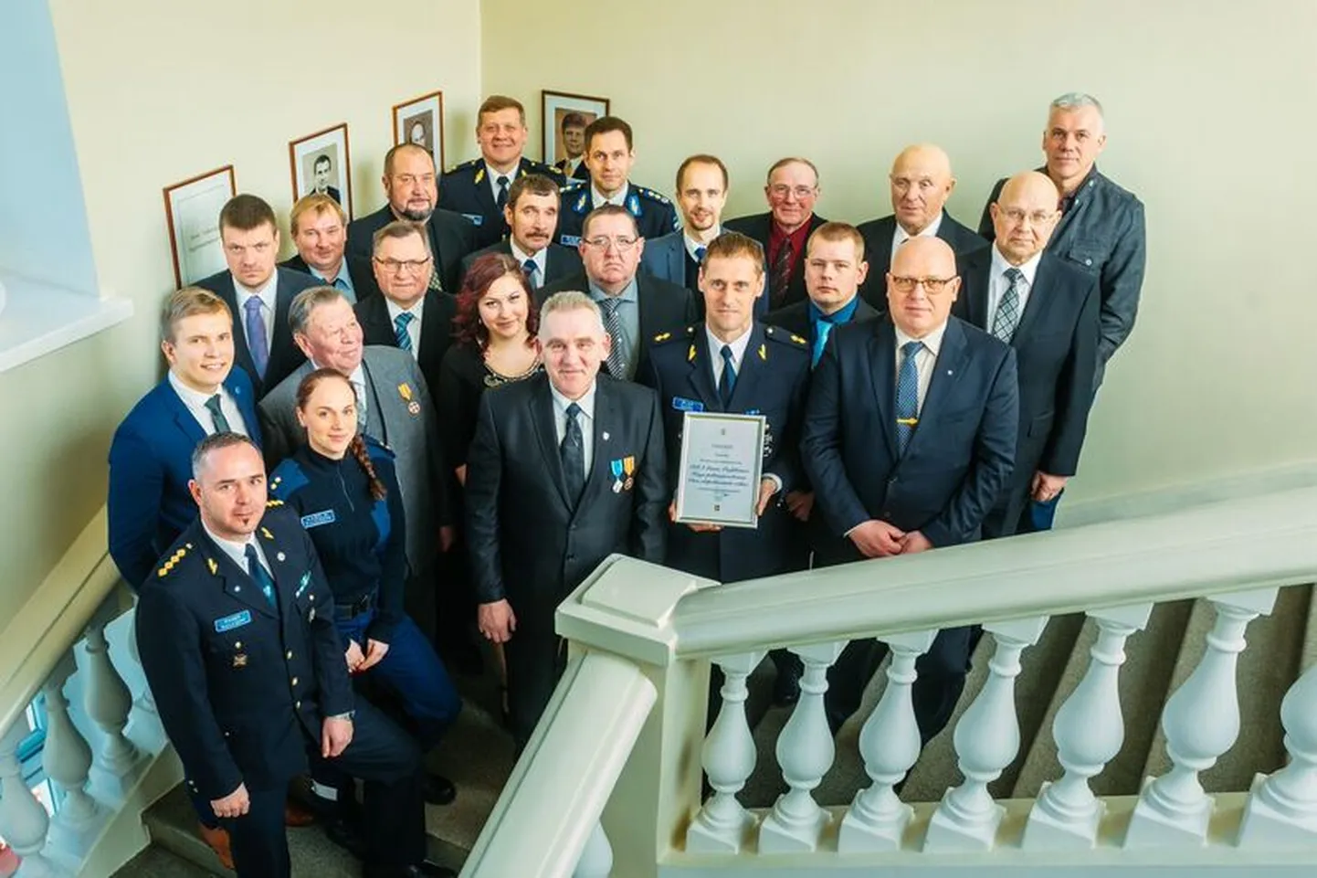 Aasta abipolitseinike rühma aunimetuse sai Kagu politseijaoskonna Võru abipolitseinike rühm.