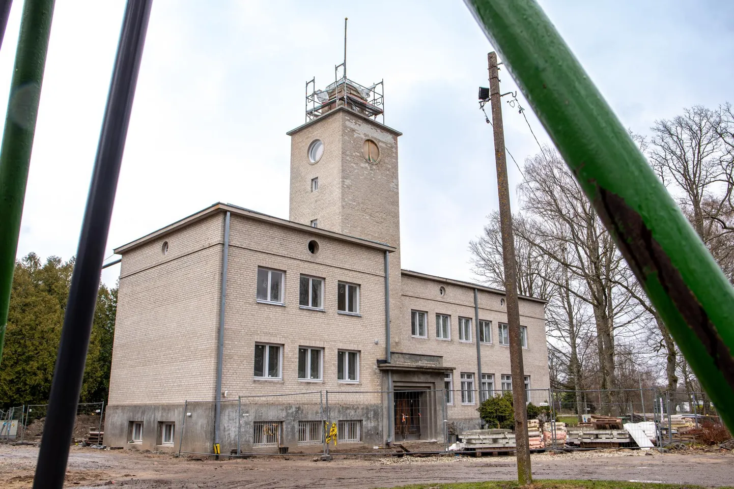 Aasta algusest on Sindi raekojas valitsenud enamasti vaikus, kuna ära tehti üksnes avariilised tööd.