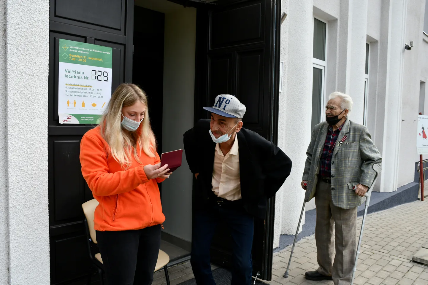 Pašvaldības vēlēšanas 729. vēlēšanu iecirknī Viļānu kultūras namā.