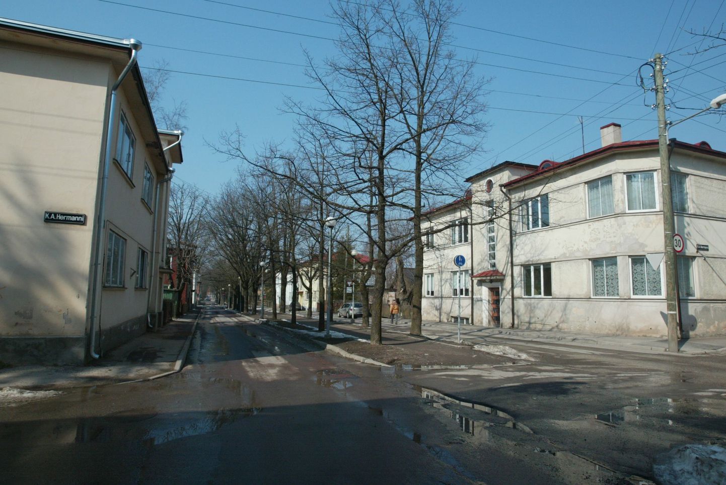 Õppus hõlmab Tartu Tähtvere linnaosa. Pildil Taara pst ja K. A. Hermanni ristmik.