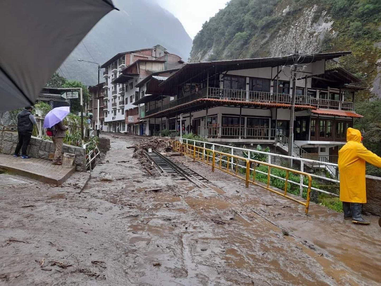 Paduvihmast põhjustatud tulvad räsisid Peruus Machu Picchu ümbrust.