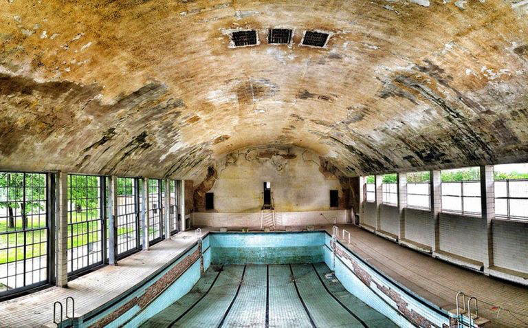 Бассейн, где проводились соревнования по плаванию во время летней Олимпиады 1936 года в Берлине. Фото: 
