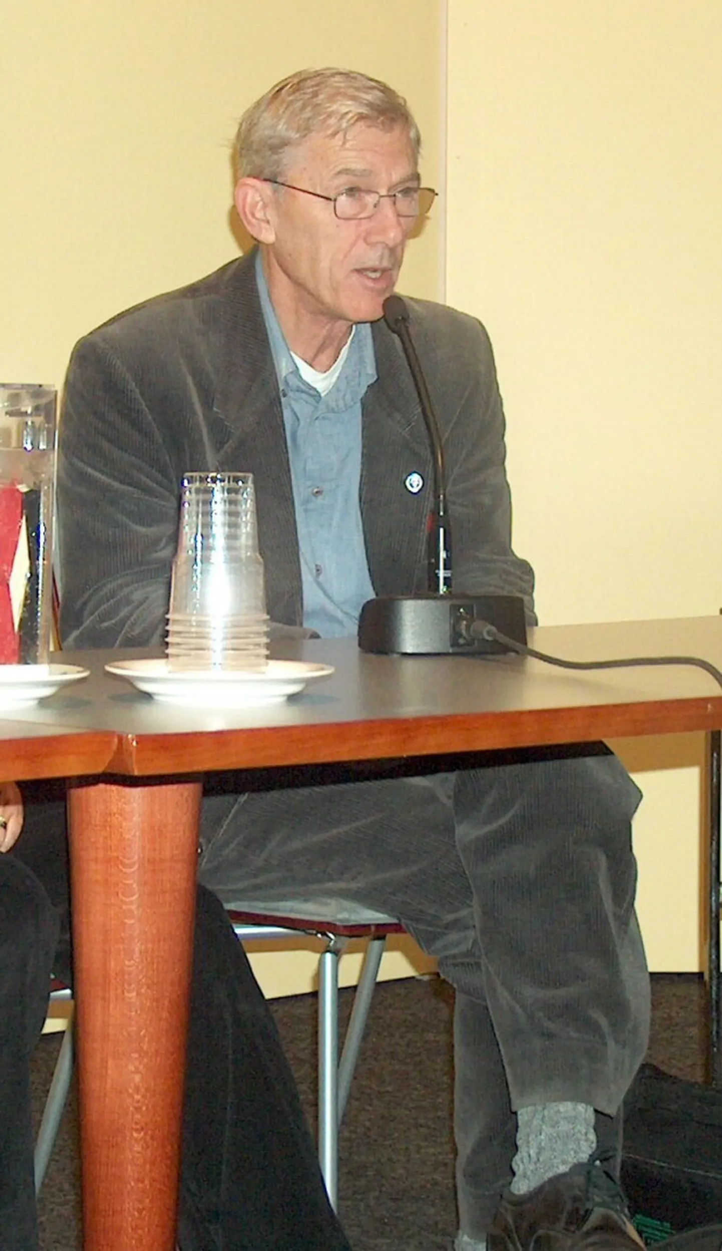 Theodor Kallifatides.