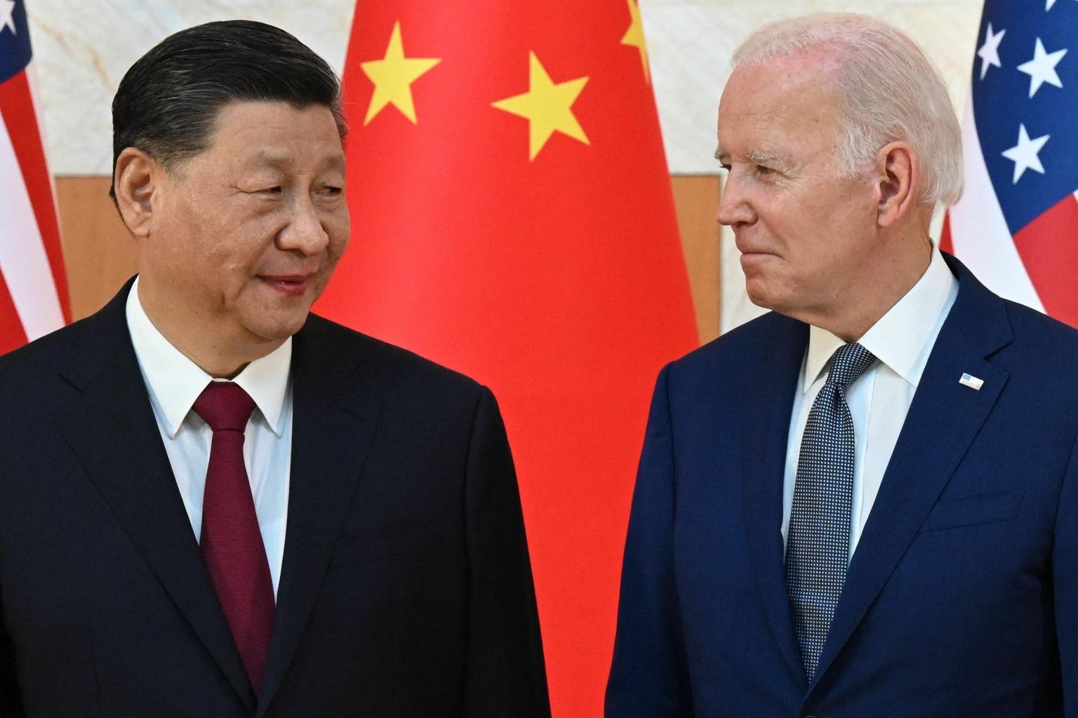 Xi Jinping ja Joe Biden G20 kohtumisel Balil. 