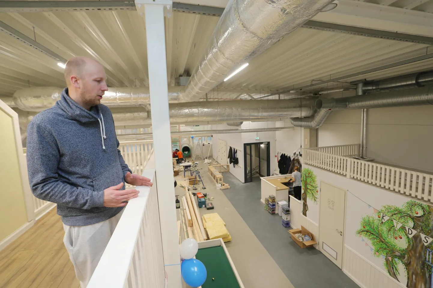 Annelinnas uksed avava mängumaa Kidsland omanikul Henri Lehtsaarel tekkis idee mängumaa luua siis, kui tema oma lastel said kõik teised Tartus tegutsevad mängumaad läbi käidud ja tekkis tunne, et midagi on puudu.