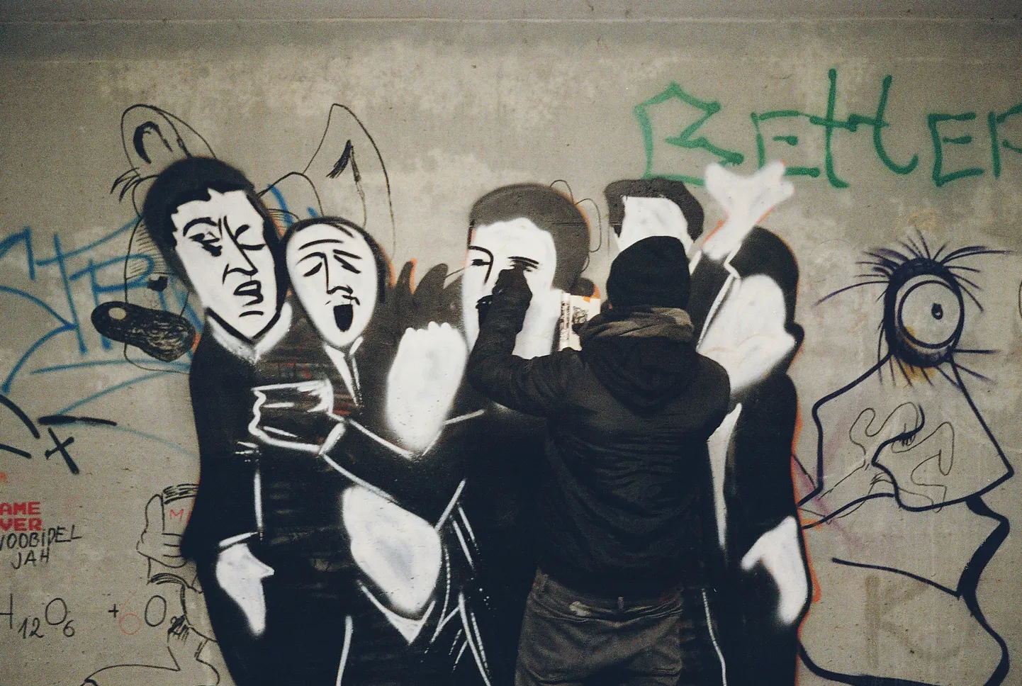 Kunstnik Sinuema.