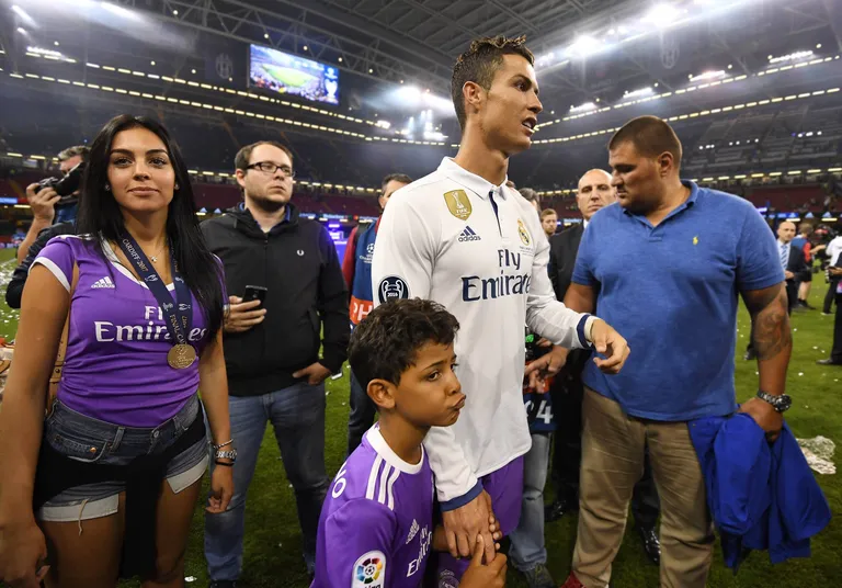 Cristiano Ronaldo, Georgina Rodriguez ja Cristiano Ronaldo Jr
