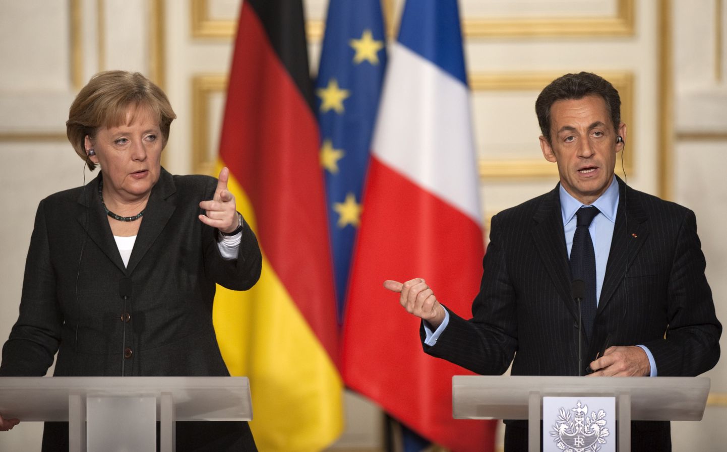 Prantsusmaa president Nicolas Sarkozy ja Saksamaa liidukantsler Angela Merkel nõudsid Venemaalt gaasitarnete taastamist.