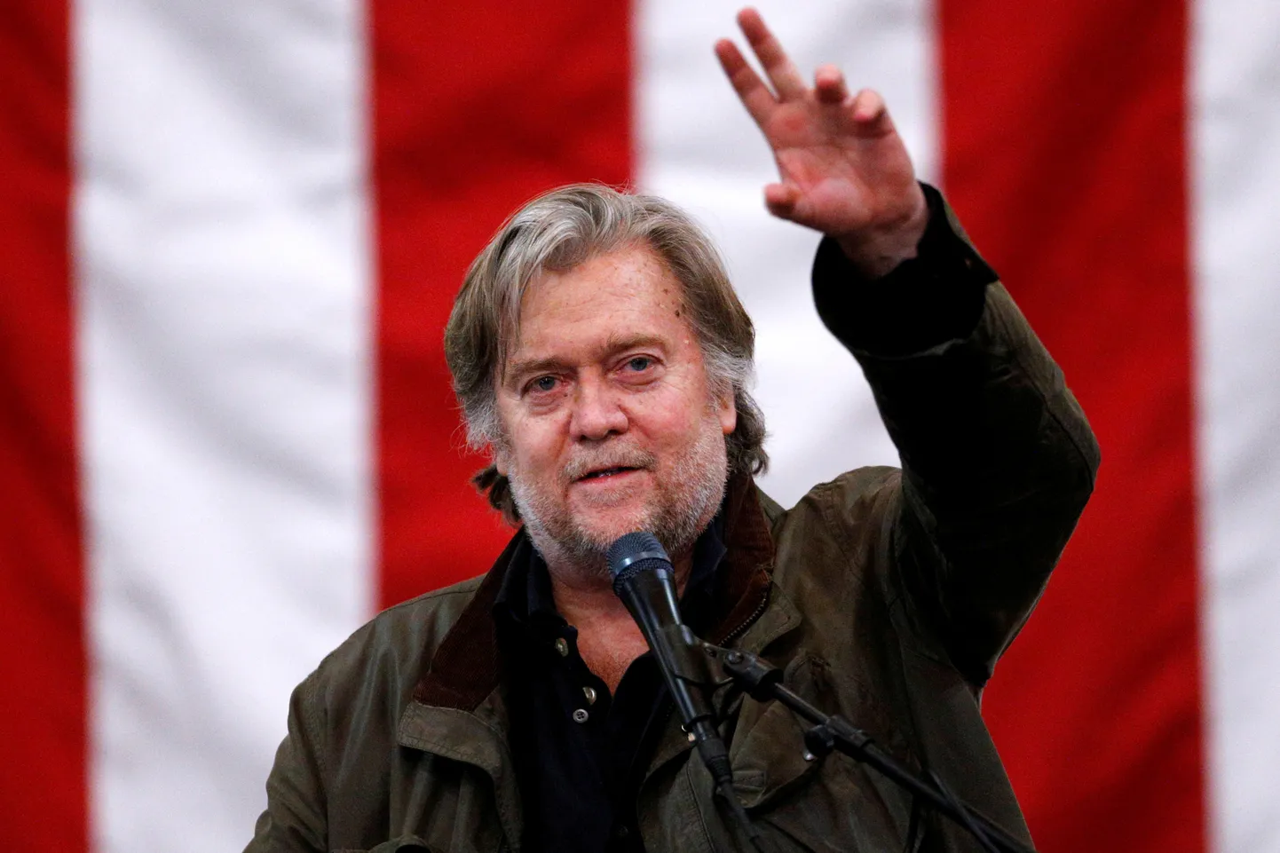 Steve Bannon.