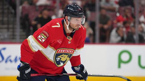 "Panthers" aizsargs Kuļikovs nespēlēs apmēram piecus mēnešus
