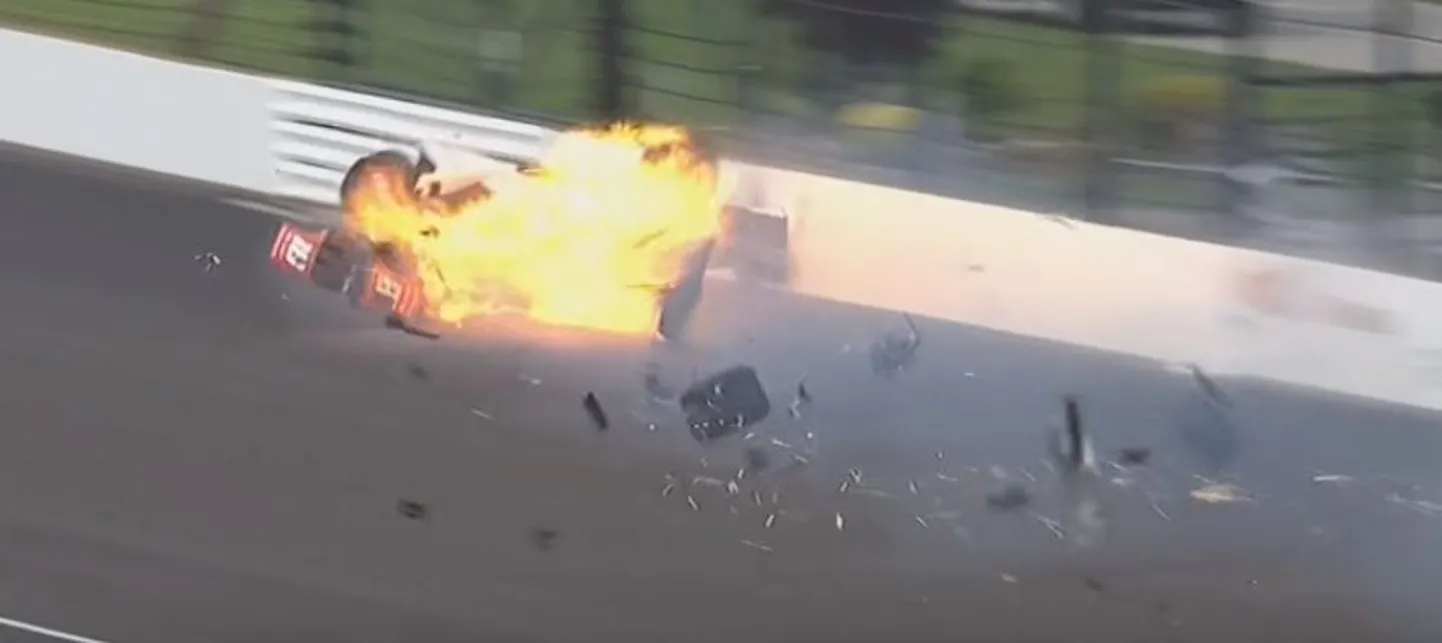Sebastien Bourdais' ränk avarii Indianapolise 500 miili sõidu kvalifikatsioonis.