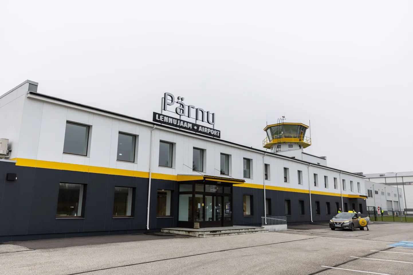 Pärnu lennujaam.