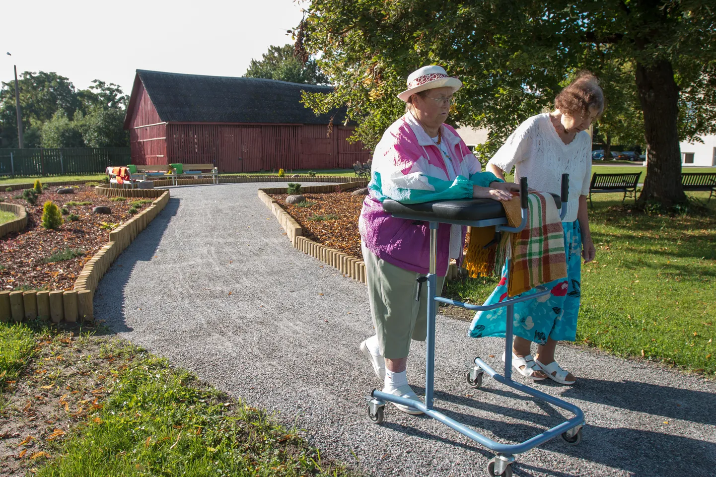 Rulaator on liikumisel toeks.