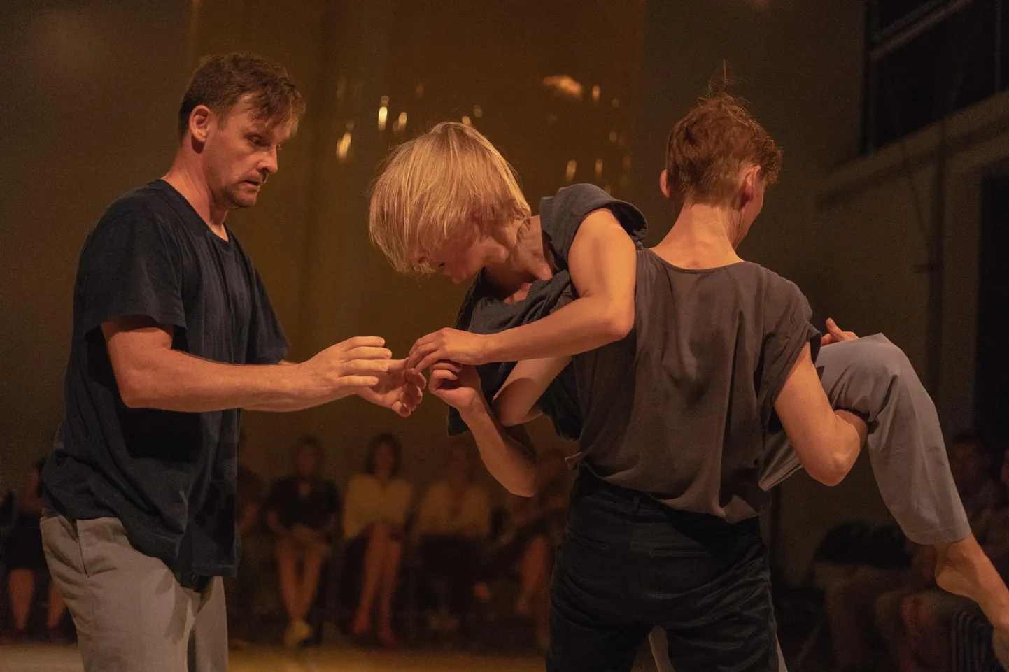 Hetk lavastusest «Müra». FOTO: Anastasia Semjonova