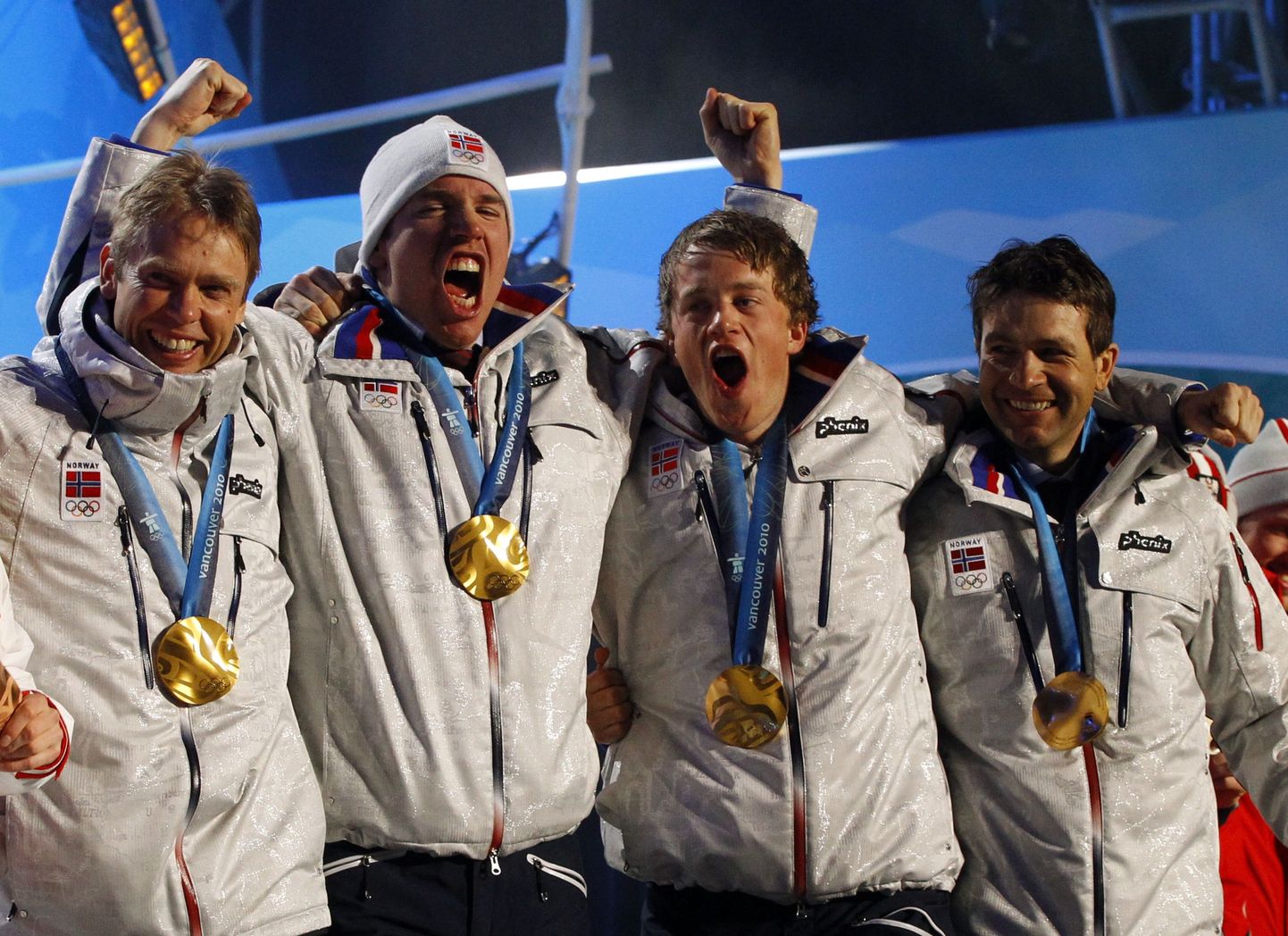 Olümpiavõitjad (vasakult) Halvard Hanevold, Emil Hegle Svendsen, Tarjei Bø ja Ole Einar Bjørndalen.