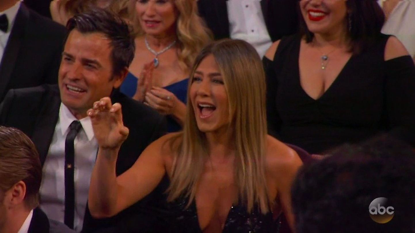 Jennifer Aniston jäi Oscari-galal päikeseprillidest ilma