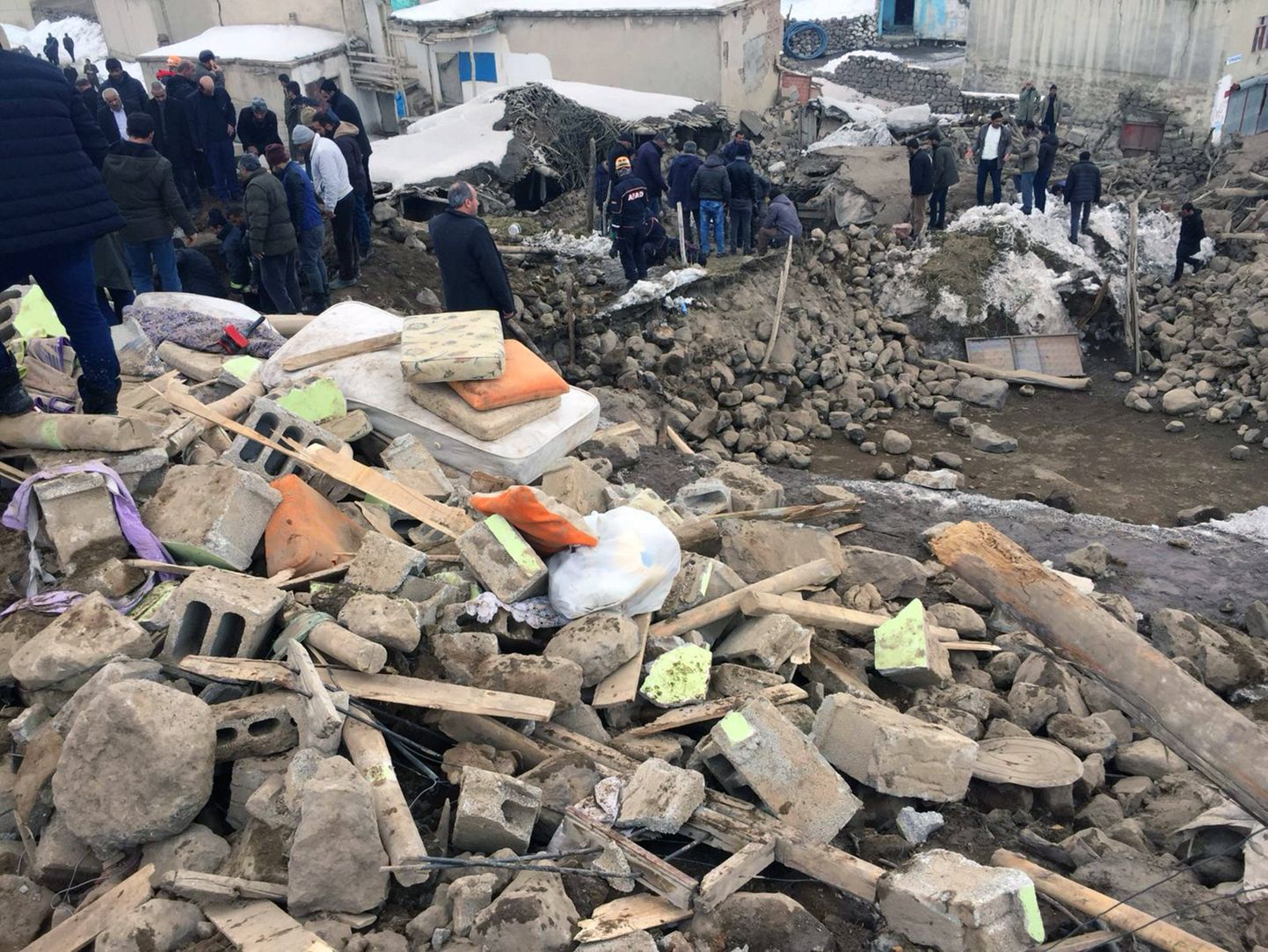 Kaader jaanuaris toimunud maavärinast Türgis. Foto on illustreeriv.