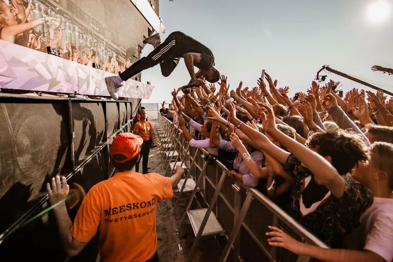 Allakäinud Weekend Festivali Pärnus enam ei tule. Mõne siia samuti palju rahvast meelitada võiva ürituse korraldaja on linnavalitsuses maad kuulanud, aga kas ja millal mõni suurüritus siin toimub, pole veel teada.