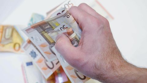 Swedbank: Eesti inimesed panid tulumaksutagastuse raha teenima