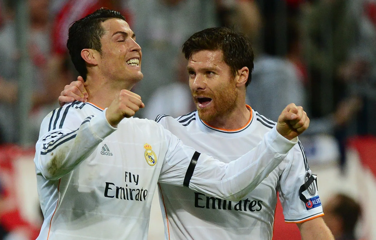 Xabi Alonso (paremal) aitas Madridi Reali kevadel küll Meistrite liiga finaali, kuid ise ta seal kollaste kaartide tõttu kaasa teha ei saanud.