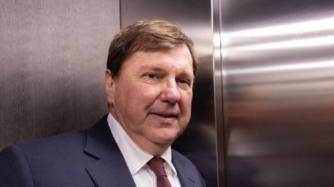 AIN HANSCHMIDT ⟩ Aeg anda endast 110 protsenti