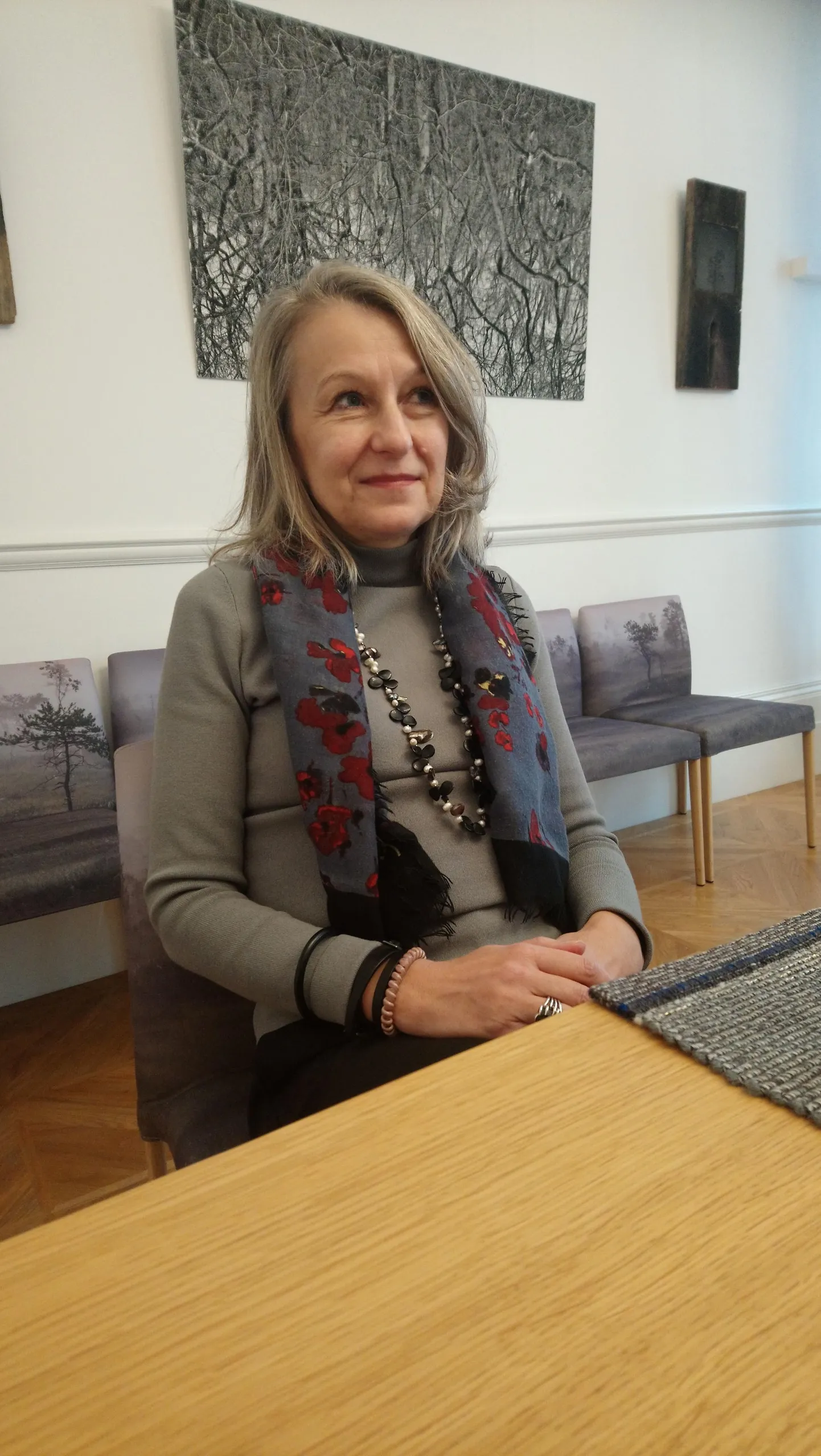 Kui vaadata, mida Briti ajakirjanduses Eestist räägitakse, on see väga hea, aga me ei saa loorberitele puhkama jääda, ütleb Eestit Ühendkuningriigis esindav suursaadik Tiina Intelmann.