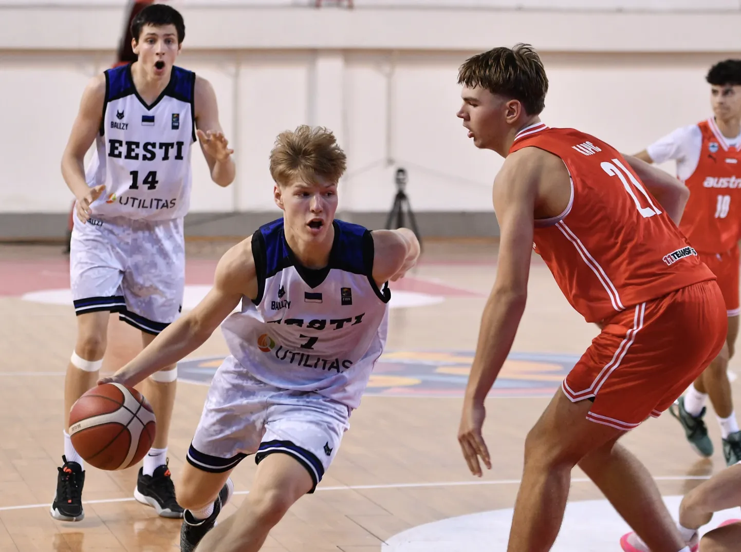Roman Avdejev (number 14) ja Rasmus Vuks (number 7).