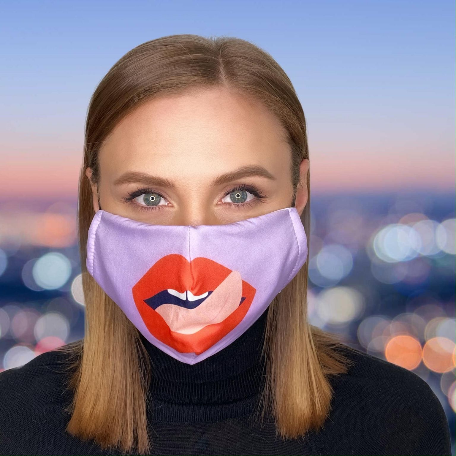 Suure suuga ulakas mask. Hoogsa disaini varjus on tõhusat kaitset pakkuv nanofilter F9 ePm1 ISO 16890 ja kogu see ilu on valmib Eestis, Facewear.