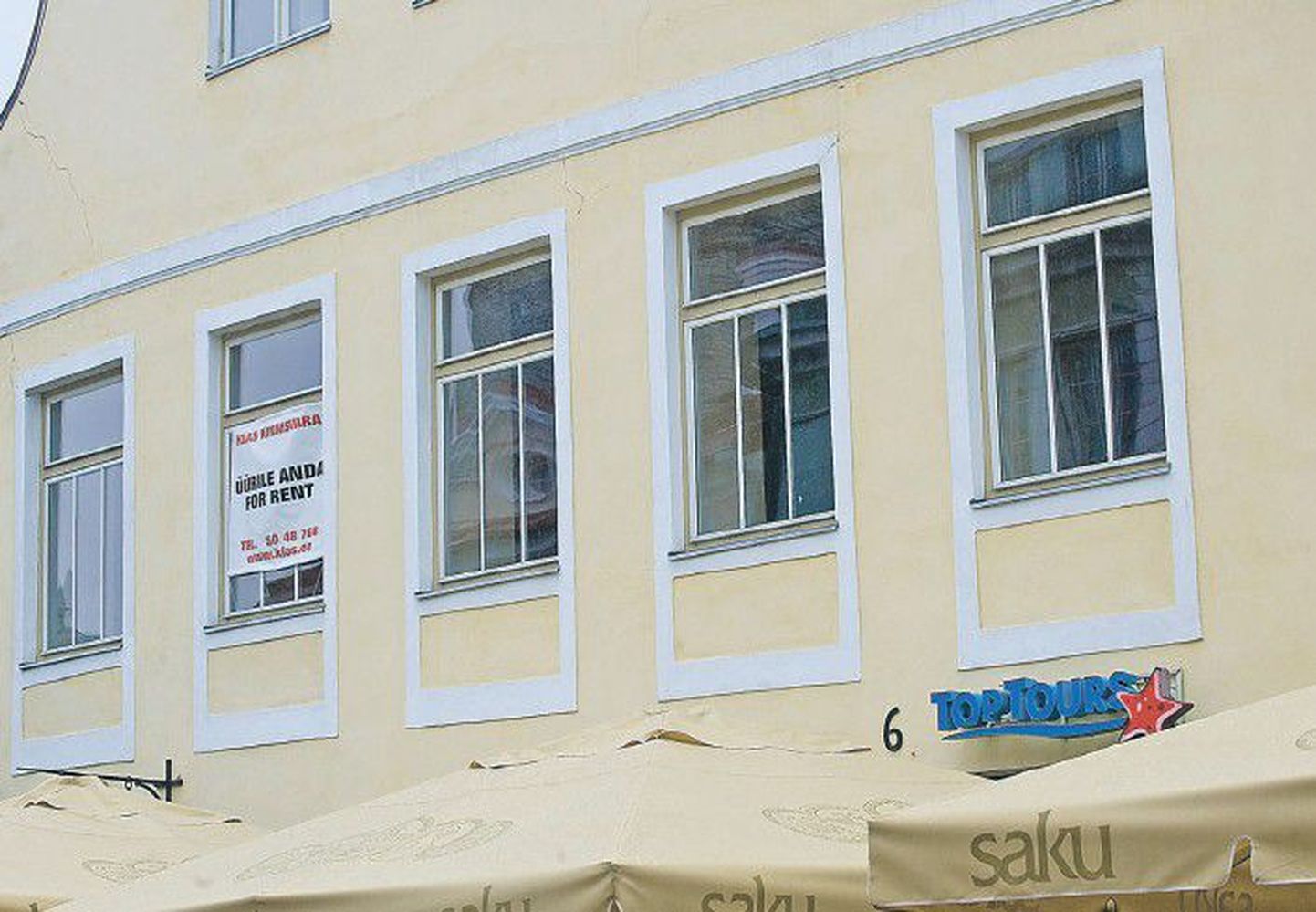 Контора обанкротившейся туристической фирмы Top Tours в Таллинне на улице Вана-Виру с пятницы закрыта.