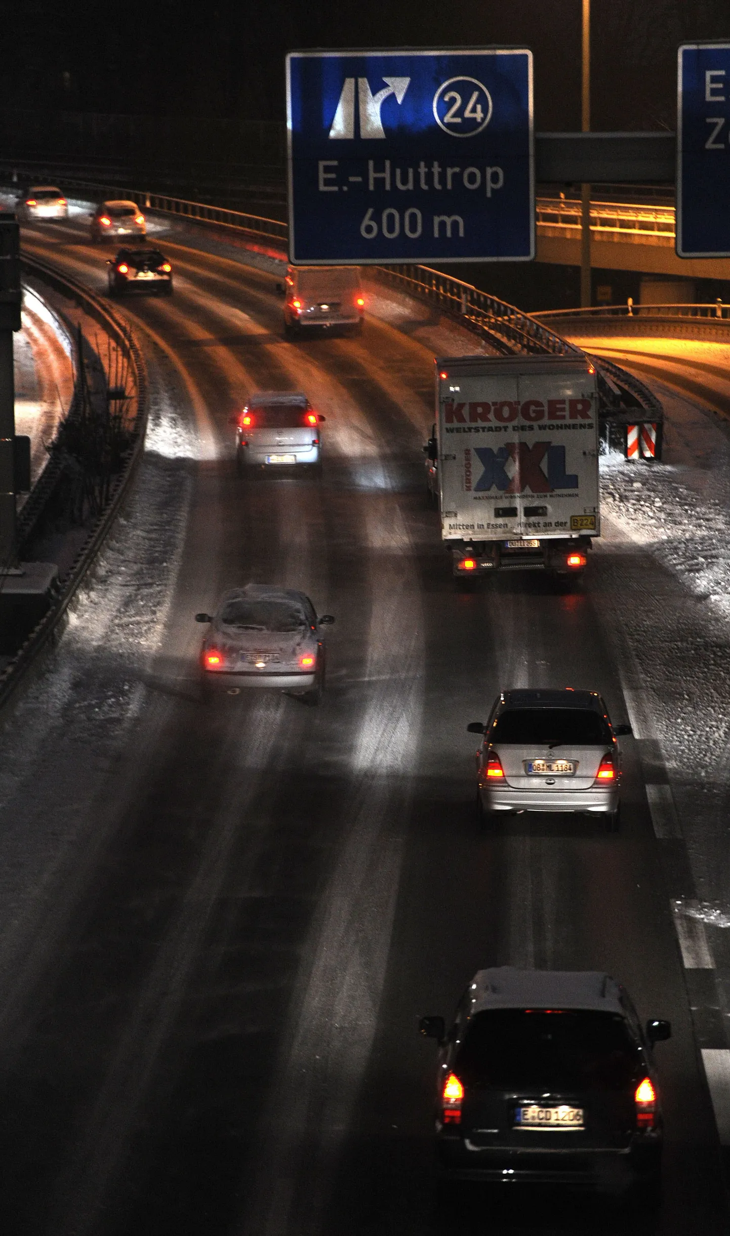 Saksa kiirteedel ehk Autobahnil puuduvad liikluskiirusepiirangud.