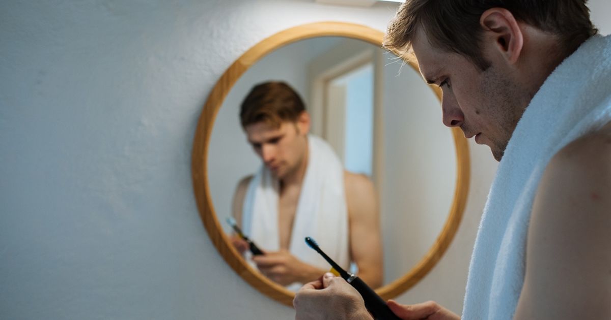 NAPIKAS ⟩ O periuță de dinți care explodează provoacă multe probleme în casa Kaylei