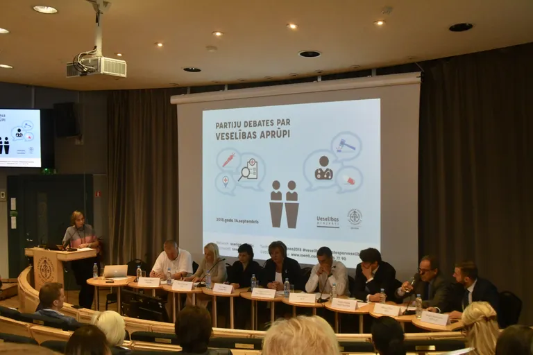 Дебаты о реформе здравоохранения в Стокгольмской школе в Риге