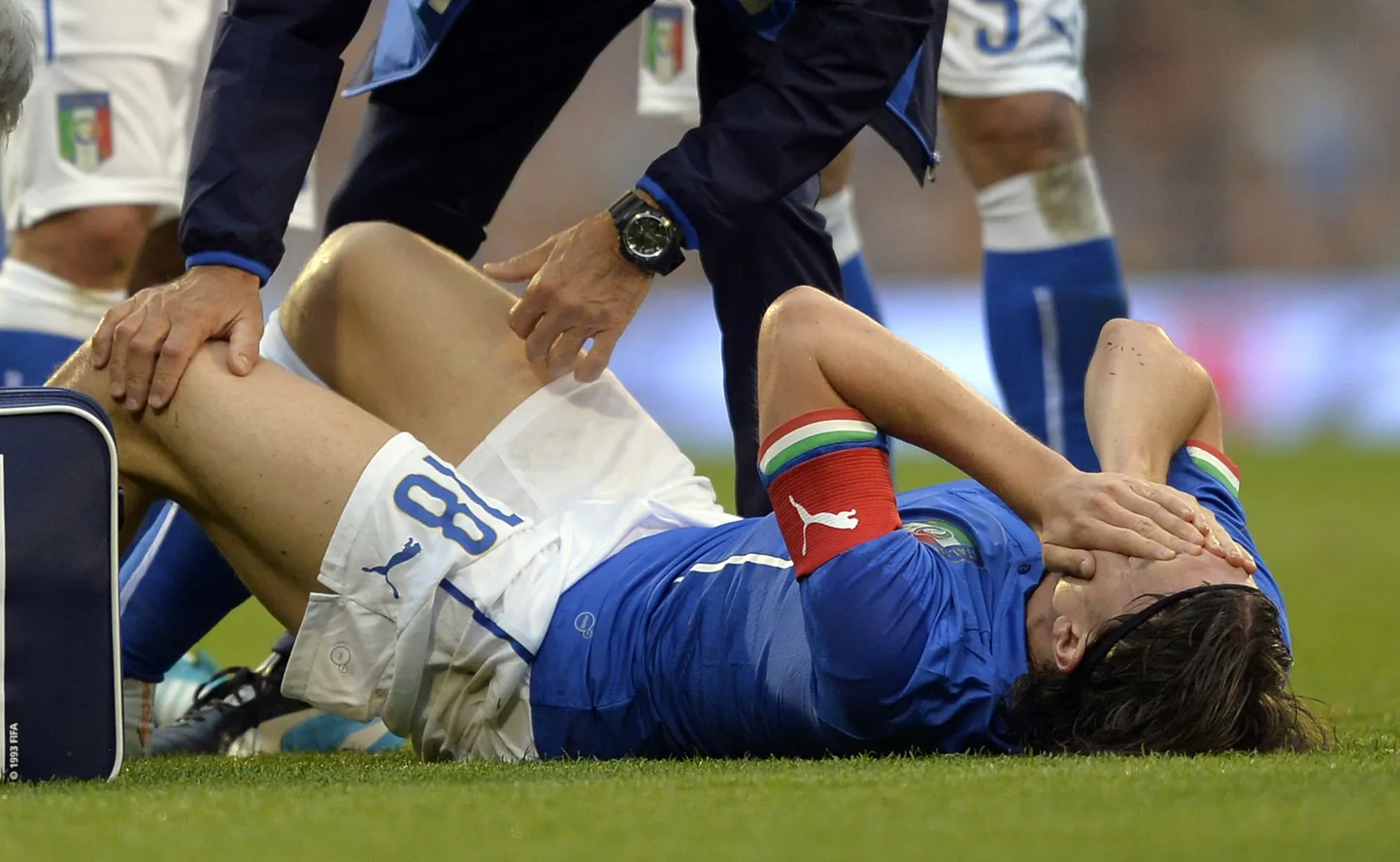 Jalaluu murdnud Riccardo Montolivo peab MMi kõrvalt vaatama.