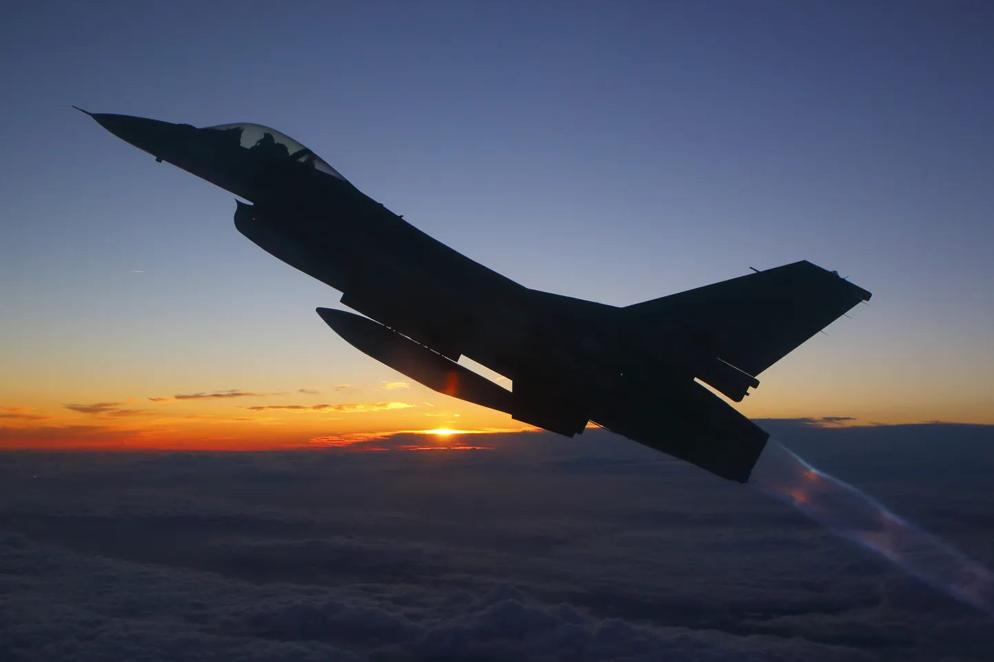 F-16 hävitaja
