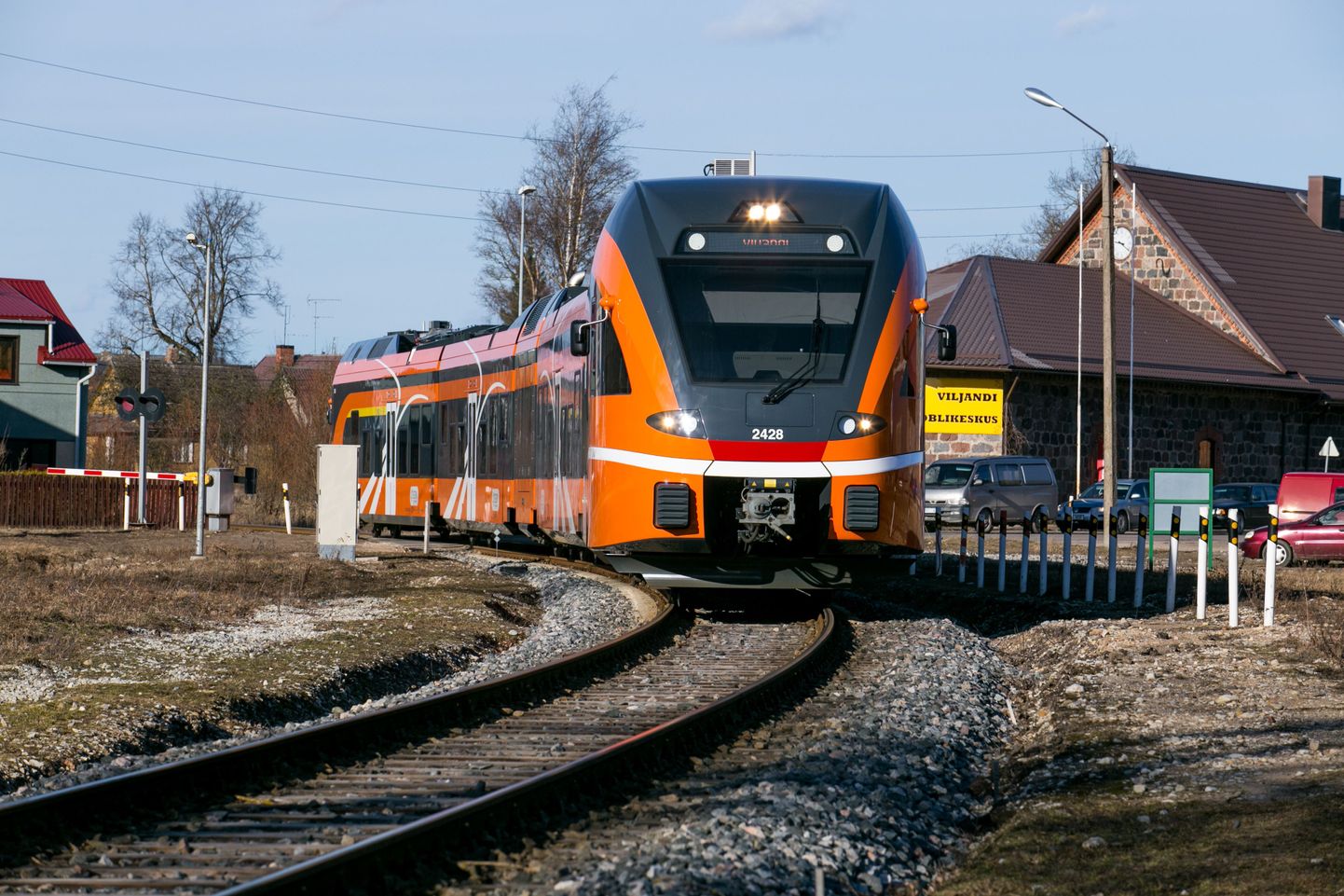 Elroni Viljandi-Tallinna rong