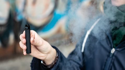 OTSEPILT JA BLOGI ⟩ Eesti must esikoht: Euroopa Liidu asjade komisjon vaeb e-sigarettide reeglite karmistamist