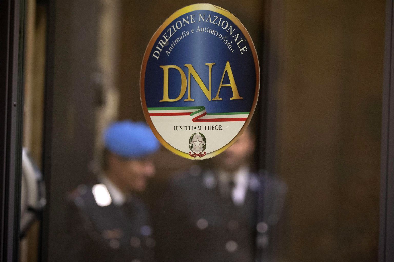 Itaalia maffia- ja terrorismivastase võitluse direktoraadi (DNA) logo.