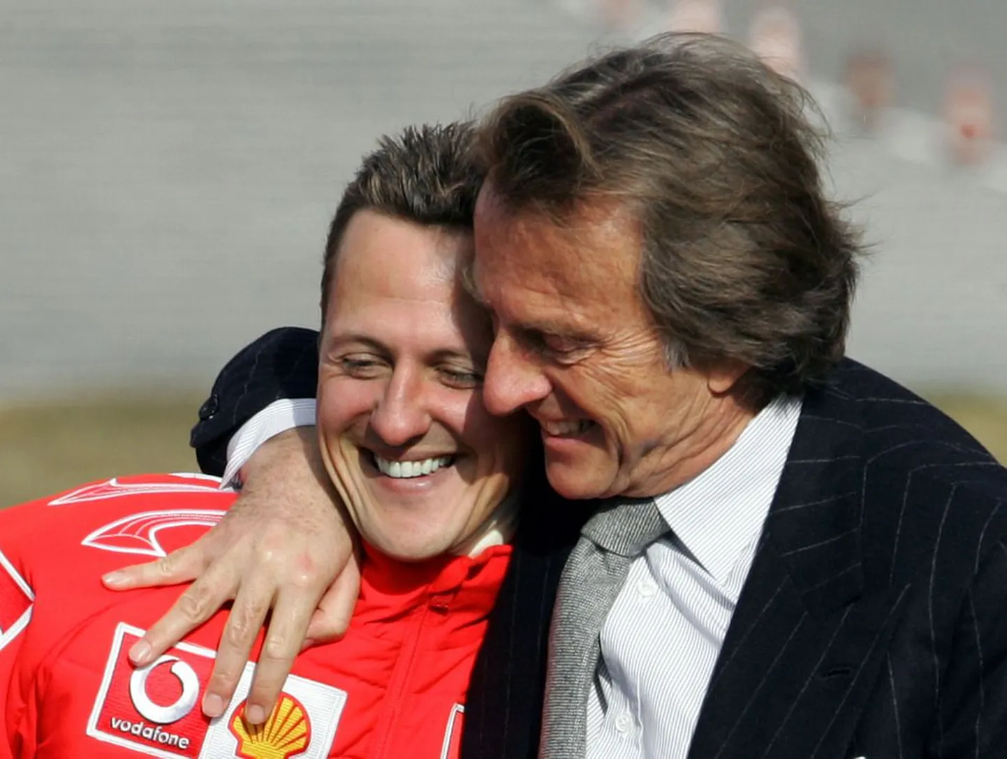Michael Schumacher (vasakul) Luca Di Montezemolo.
