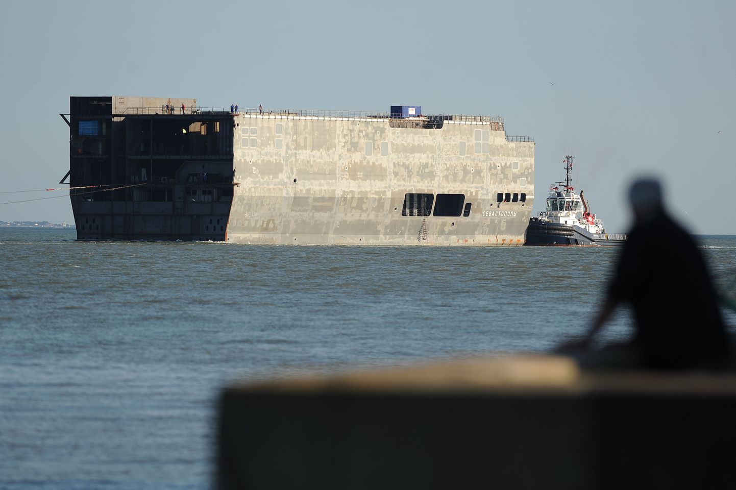 Osa Mistral-tüüpi dessantlaevast Sevastopol Prantsusmaal Saint-Nazaire'i laevatehases.