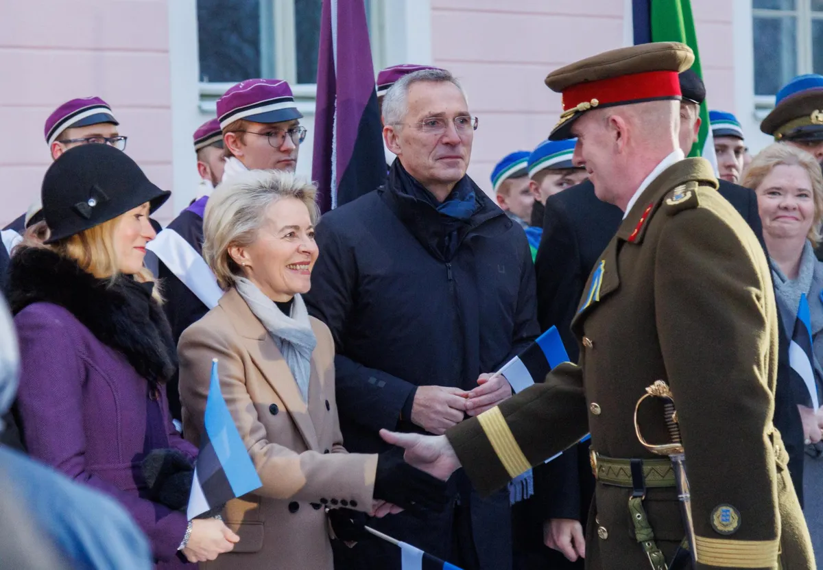 General Martin Herem welcoming Ursula von der Leyen on the anniversary of the Republic of Estonia on 24 February 2023.