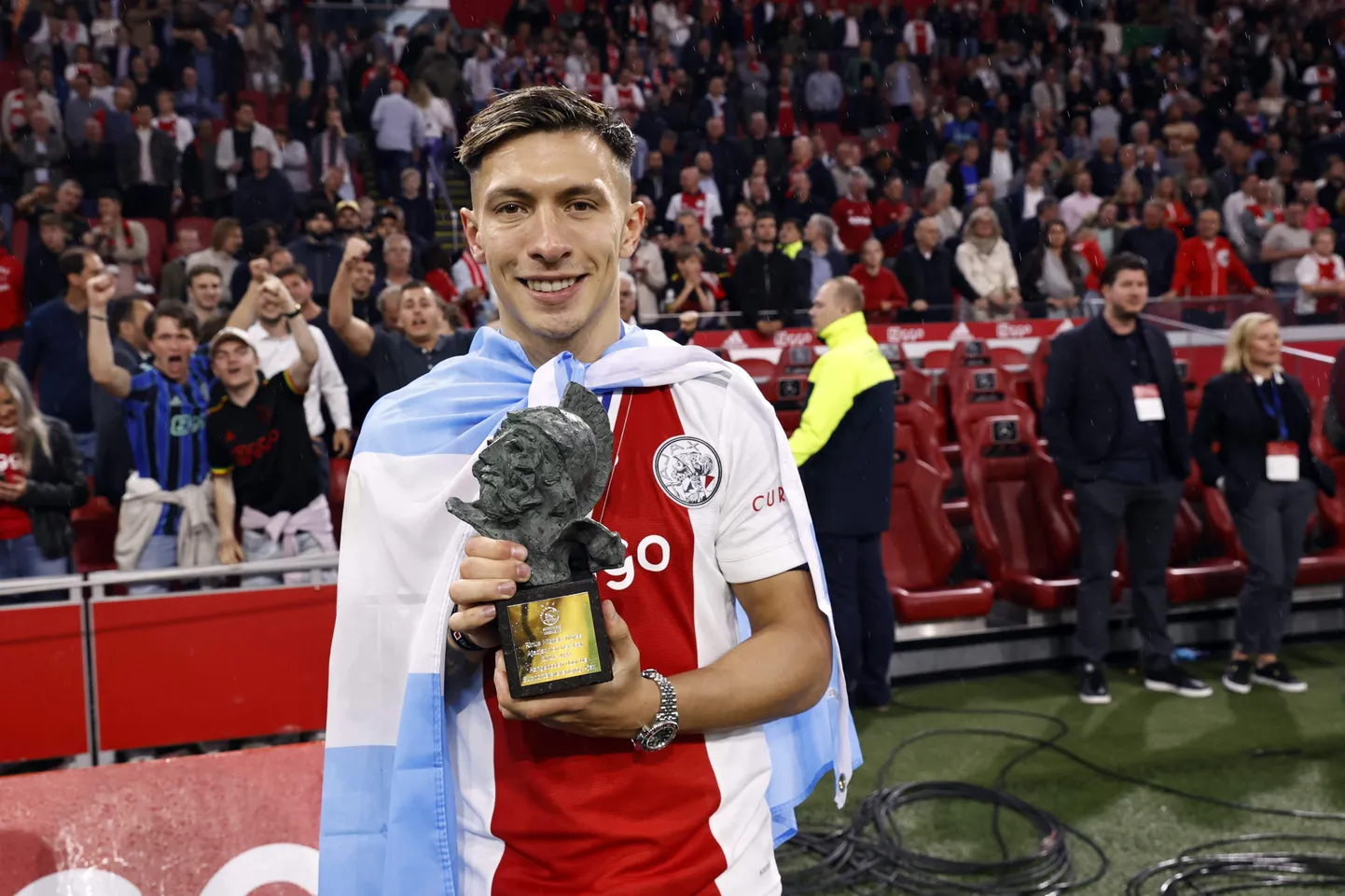 Lisandro Martinez tunnistati Amsterdami Ajaxi parimaks mängijaks.