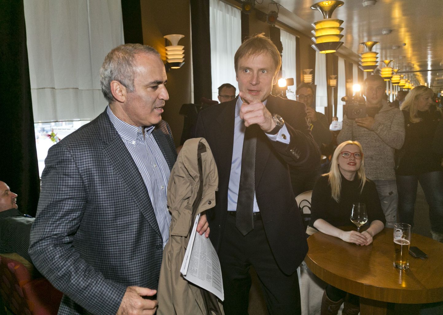 Garri Kasparov tuli IRL linnapeakandidaati Eerik-Niiles Krossi toetama.