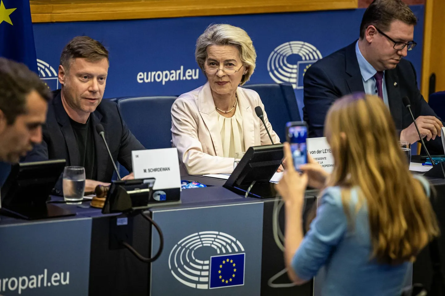 Ursula von der Leyen otsis esmaspäeval hääli ka Vasakpoolsete fraktsioonilt.