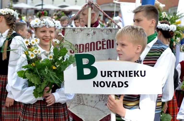 XI Latvijas Skolu jaunatnes dziesmu un deju svētki