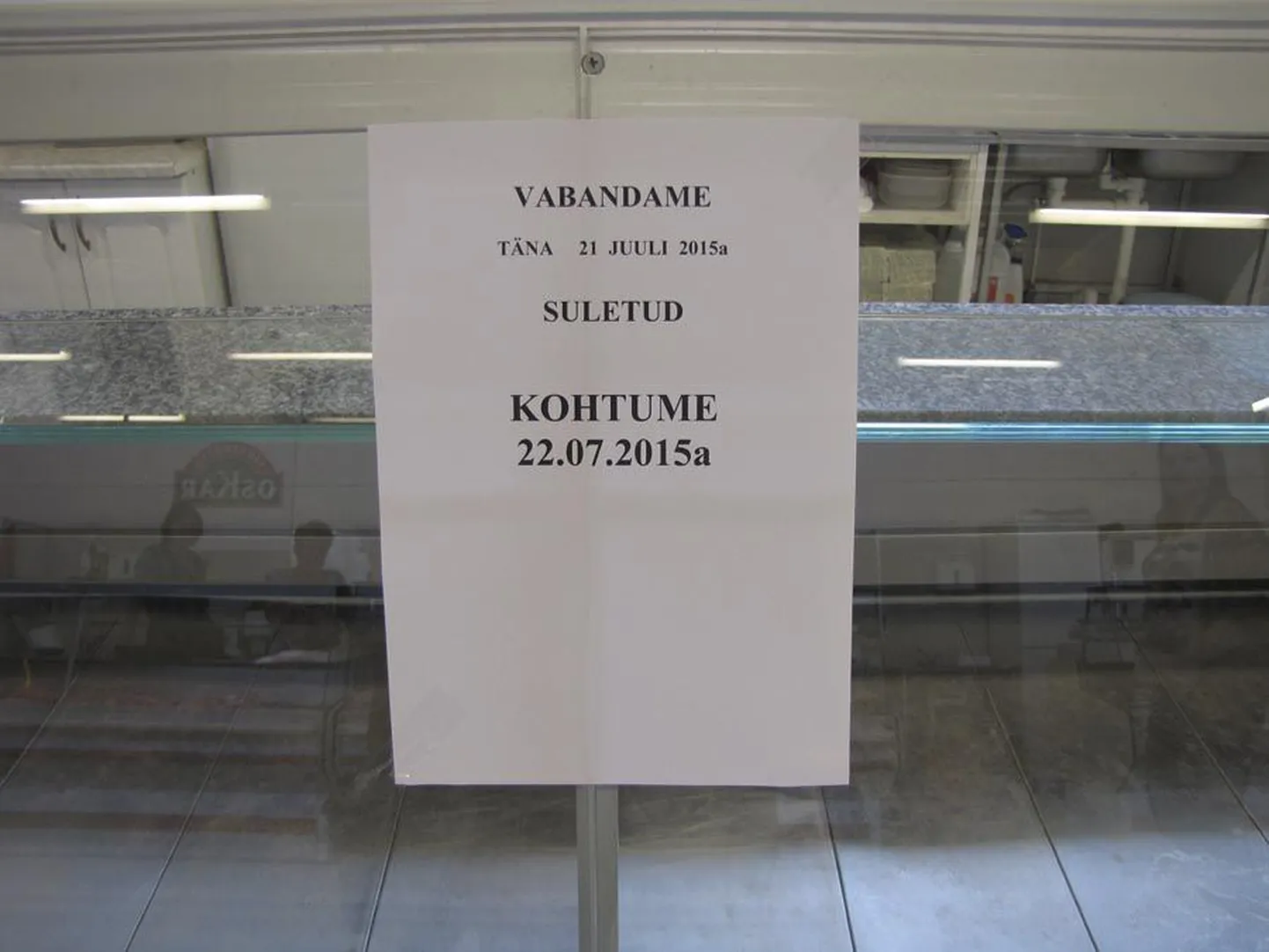 Paugo talu lett oli eile Viljandi turul suletud, aga lubaduse järgi on see täna jälle avatud.