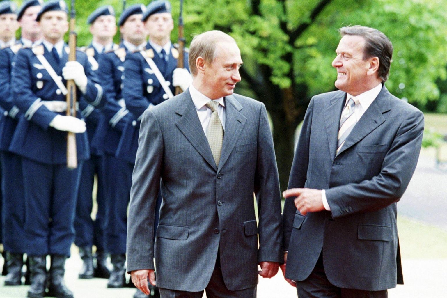 Vladimir Putin ja Gerhard Schröder ajal, mil Schröder veel Saksamaa kantsler oli.